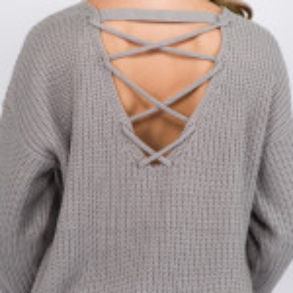 Black knitted sweater with criss cross v neck back - Picture 3 of 4